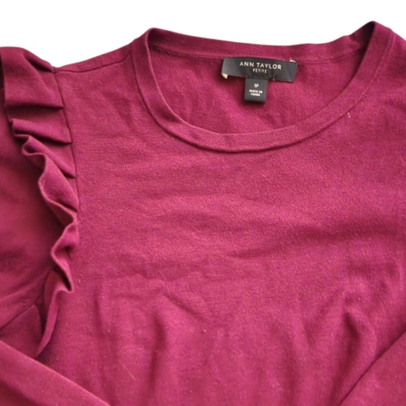Ann Taylor Maroon Ruffle Shoulder Long Sleeve Top - Size Small Petite - Picture 7 of 7